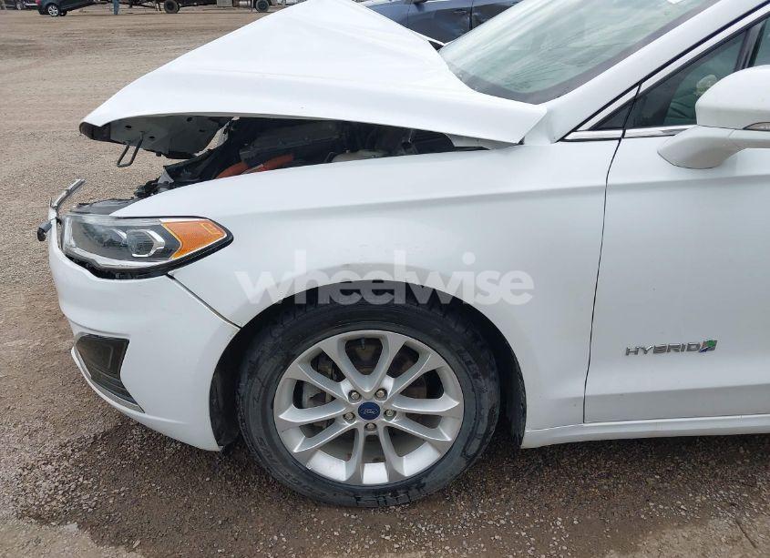 Photo 19 of 2019 Ford Fusion HYBRID SEL (VIN 3FA6P0MU9KR189520)
