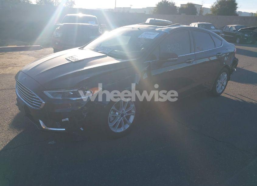 Photo 2 of 2020 Ford Fusion HYBRID SEL (VIN 3FA6P0MU9LR262208)