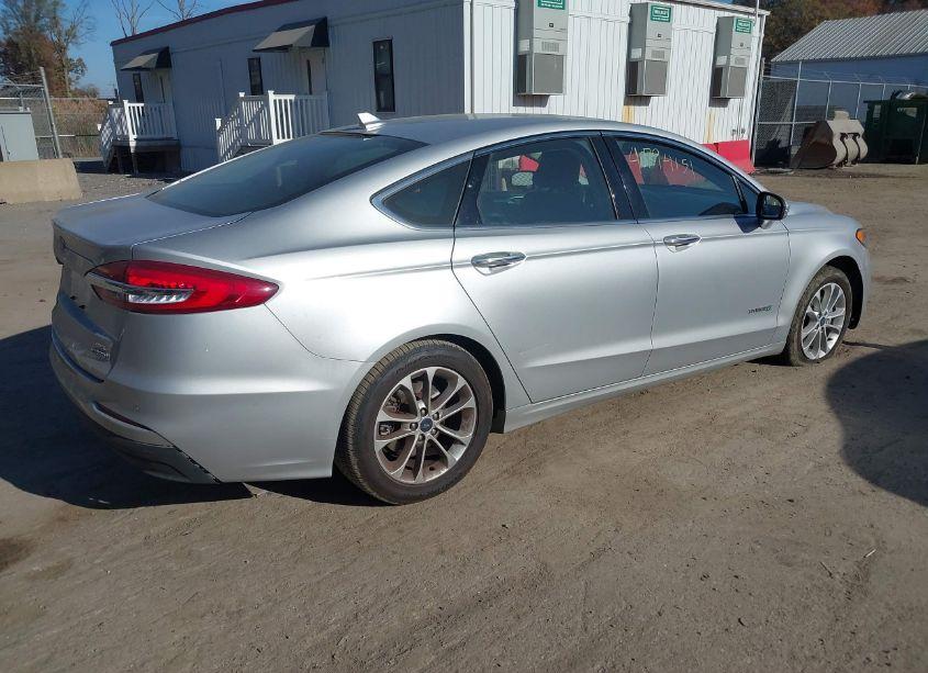 Photo 4 of 2019 Ford Fusion HYBRID SEL (VIN 3FA6P0MUXKR235498)