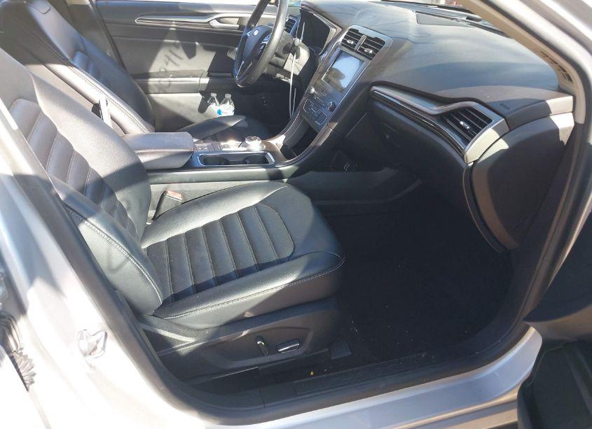 Photo 5 of 2019 Ford Fusion HYBRID SEL (VIN 3FA6P0MUXKR235498)