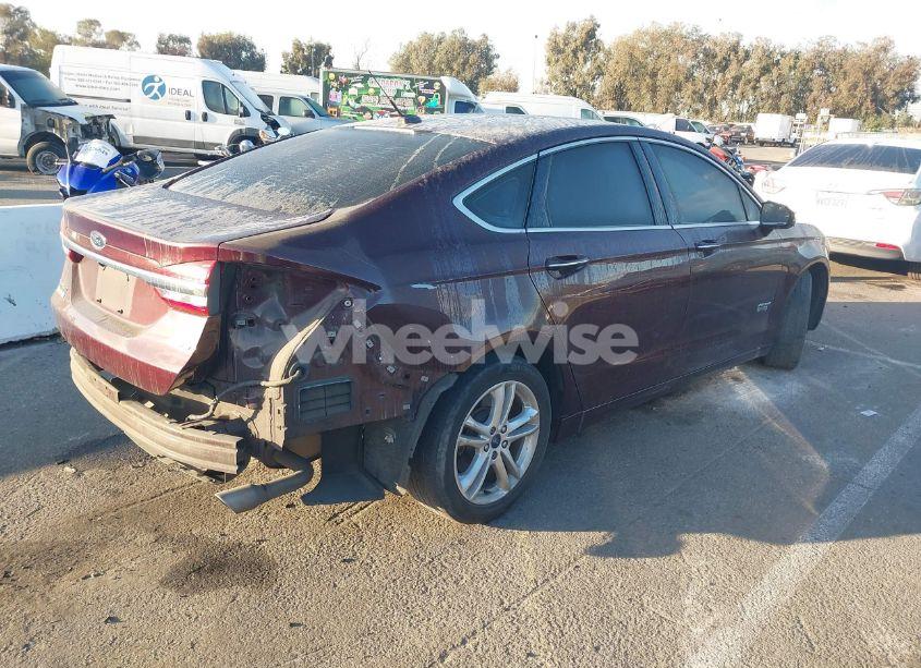 Photo 4 of 2018 Ford Fusion ENERGI SE LUXURY (VIN 3FA6P0PU0JR154407)