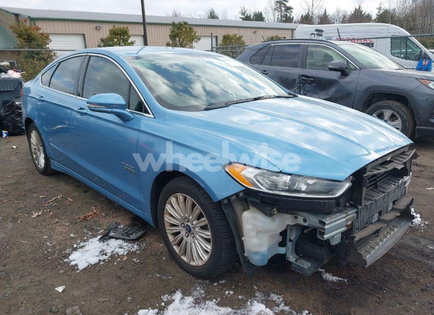 2013 Ford Fusion ENERGI SE LUXURY (VIN 3FA6P0PU1DR380945) main photo