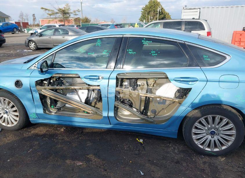 Photo 15 of 2013 Ford Fusion ENERGI SE LUXURY (VIN 3FA6P0PU1DR380945)