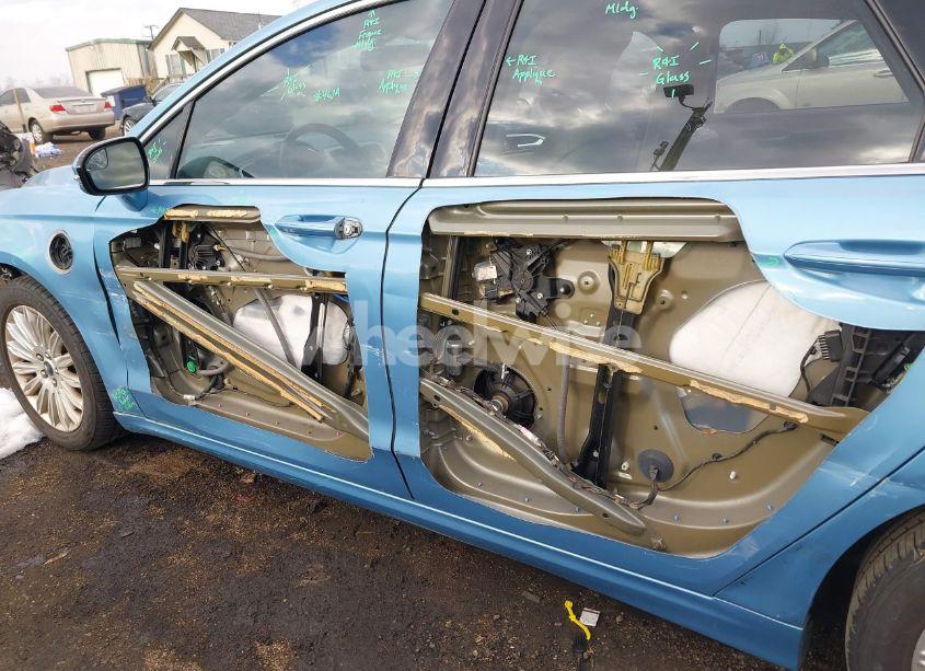 Photo 6 of 2013 Ford Fusion ENERGI SE LUXURY (VIN 3FA6P0PU1DR380945)