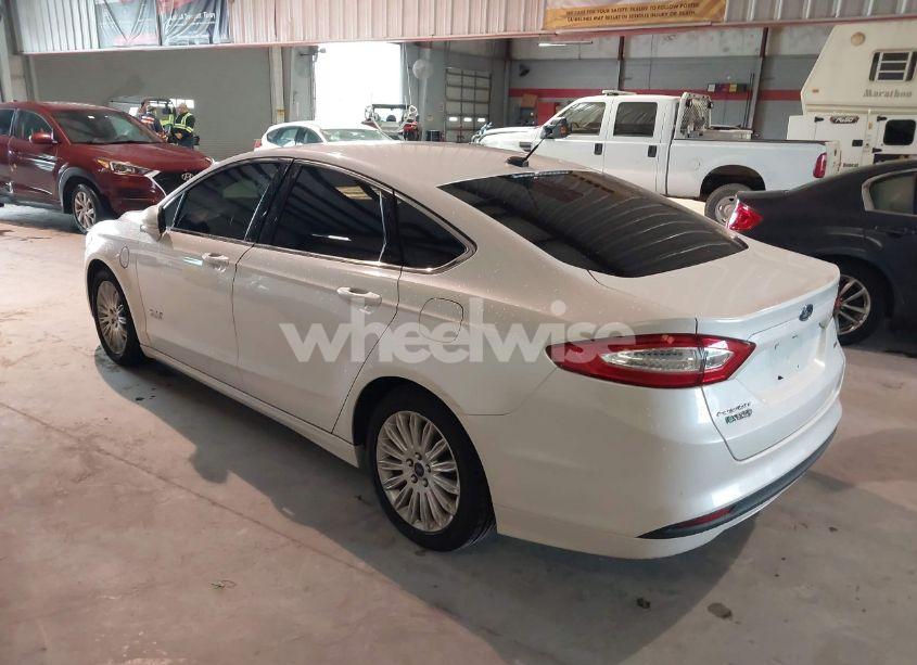 Photo 3 of 2014 Ford Fusion ENERGI SE LUXURY (VIN 3FA6P0PU1ER129649)