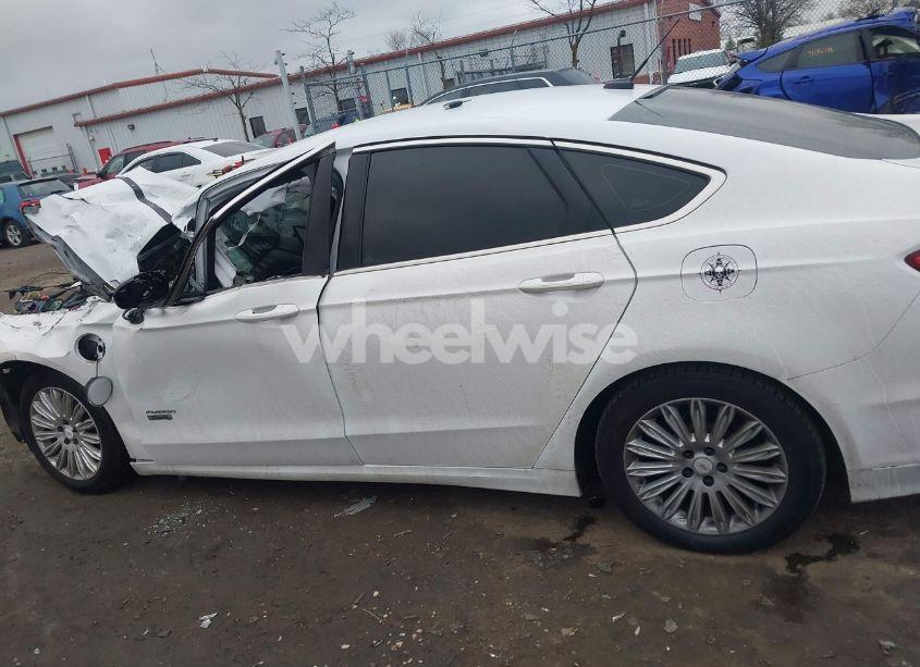 Photo 14 of 2014 Ford Fusion ENERGI SE LUXURY (VIN 3FA6P0PU1ER287277)