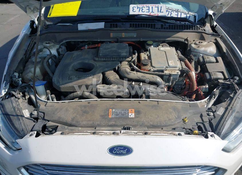 Photo 10 of 2016 Ford Fusion ENERGI SE LUXURY (VIN 3FA6P0PU1GR166087)