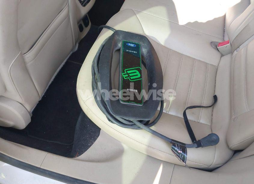 Photo 12 of 2016 Ford Fusion ENERGI SE LUXURY (VIN 3FA6P0PU1GR166087)