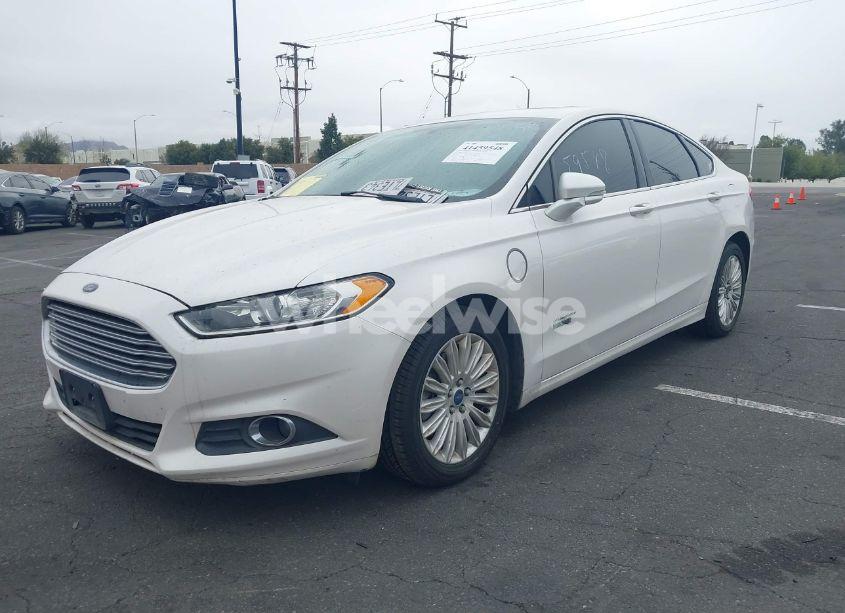 Photo 2 of 2016 Ford Fusion ENERGI SE LUXURY (VIN 3FA6P0PU1GR166087)