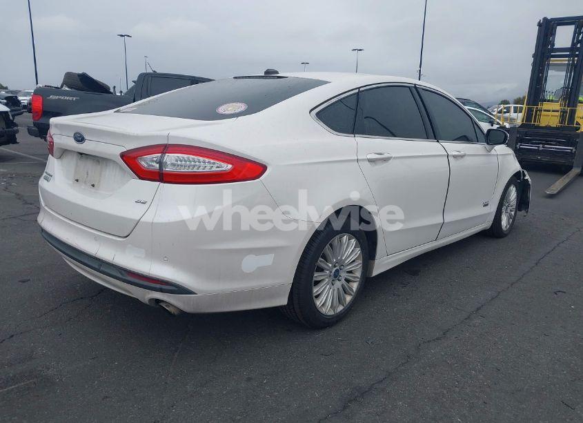 Photo 4 of 2016 Ford Fusion ENERGI SE LUXURY (VIN 3FA6P0PU1GR166087)