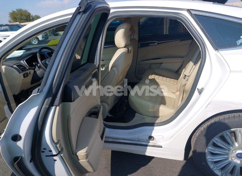 Photo 8 of 2016 Ford Fusion ENERGI SE LUXURY (VIN 3FA6P0PU1GR166087)