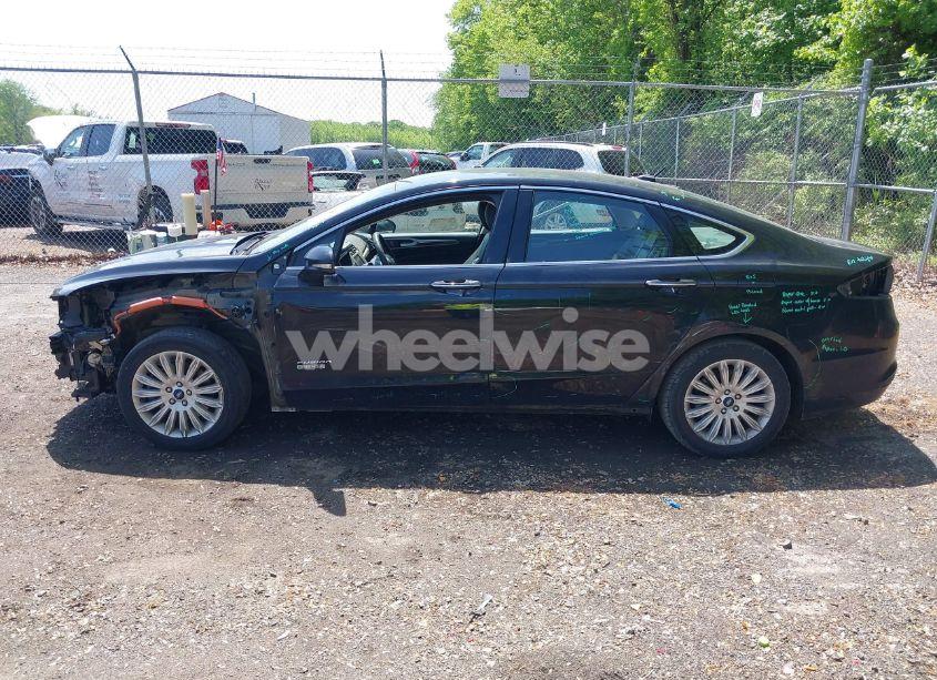 Photo 14 of 2016 Ford Fusion ENERGI SE LUXURY (VIN 3FA6P0PU1GR395045)