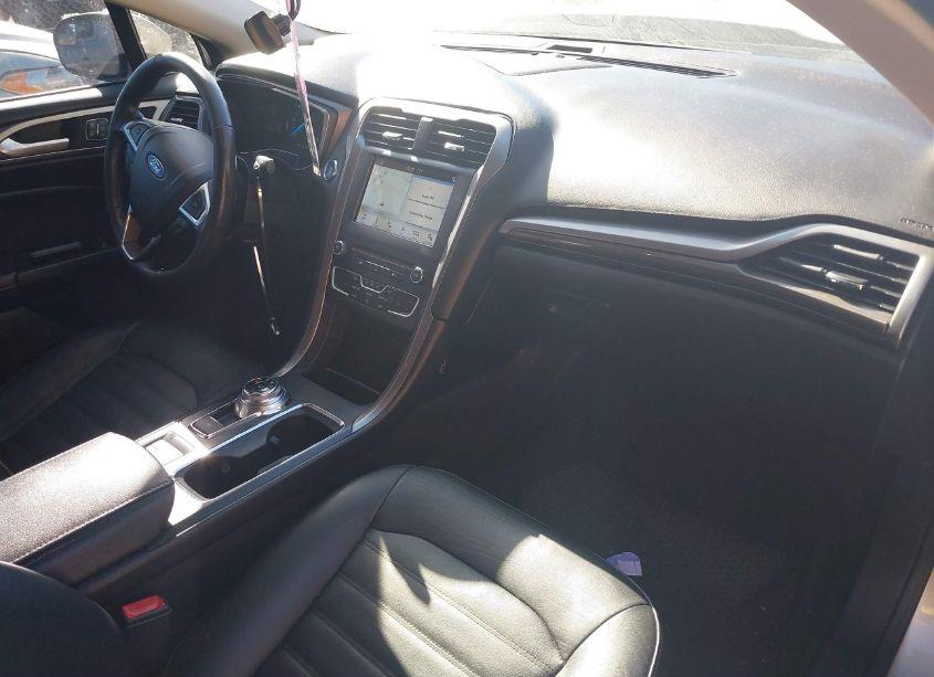 Photo 5 of 2017 Ford Fusion ENERGI SE LUXURY (VIN 3FA6P0PU1HR129770)