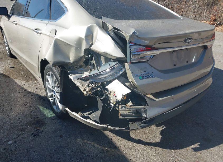 Photo 6 of 2017 Ford Fusion ENERGI SE LUXURY (VIN 3FA6P0PU1HR129770)