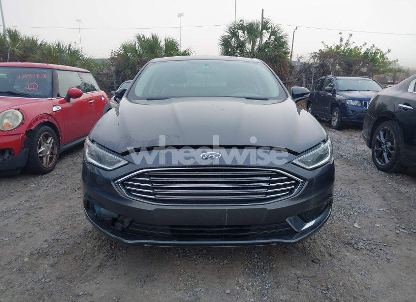 Photo 12 of 2018 Ford Fusion ENERGI SE LUXURY (VIN 3FA6P0PU1JR130262)