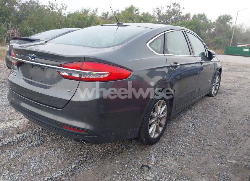Photo 4 of 2018 Ford Fusion ENERGI SE LUXURY (VIN 3FA6P0PU1JR130262)