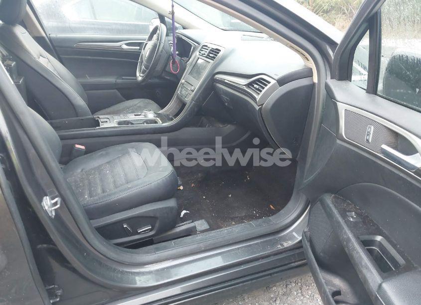 Photo 5 of 2018 Ford Fusion ENERGI SE LUXURY (VIN 3FA6P0PU1JR130262)