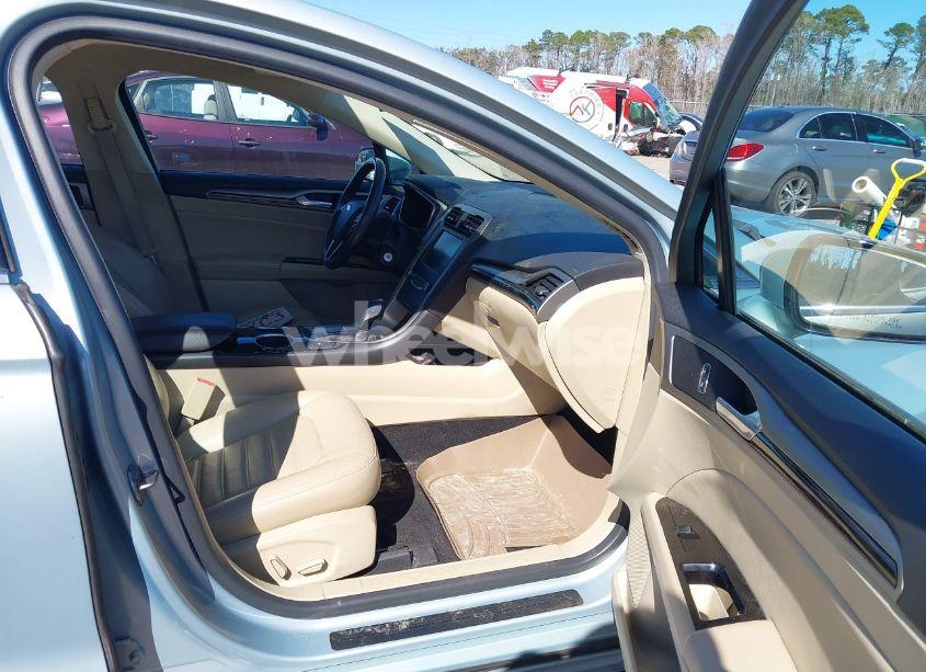 Photo 5 of 2013 Ford Fusion ENERGI SE LUXURY (VIN 3FA6P0PU2DR282331)