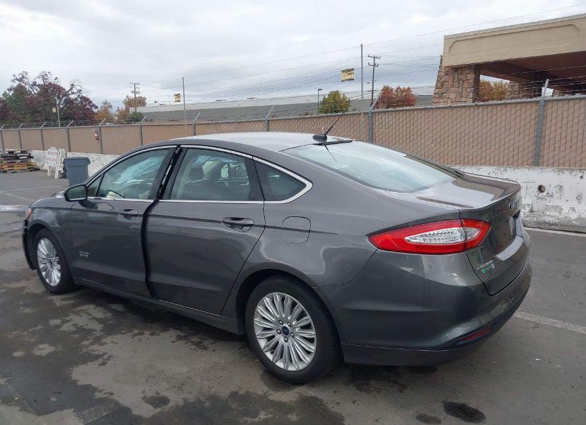 Photo 3 of 2013 Ford Fusion ENERGI SE LUXURY (VIN 3FA6P0PU2DR365824)