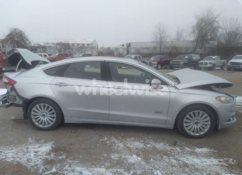 Photo 14 of 2014 Ford Fusion ENERGI SE LUXURY (VIN 3FA6P0PU2ER111645)