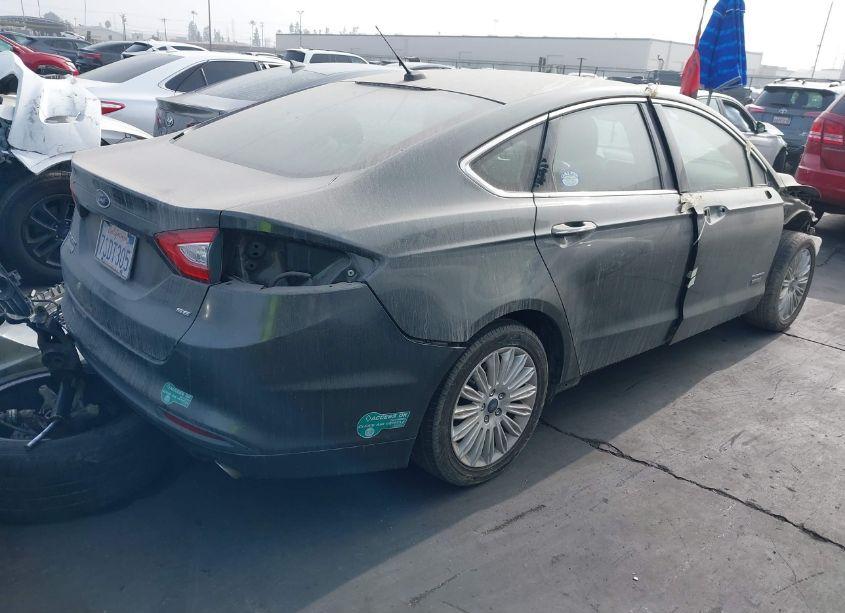 Photo 4 of 2015 Ford Fusion ENERGI SE LUXURY (VIN 3FA6P0PU2FR173662)