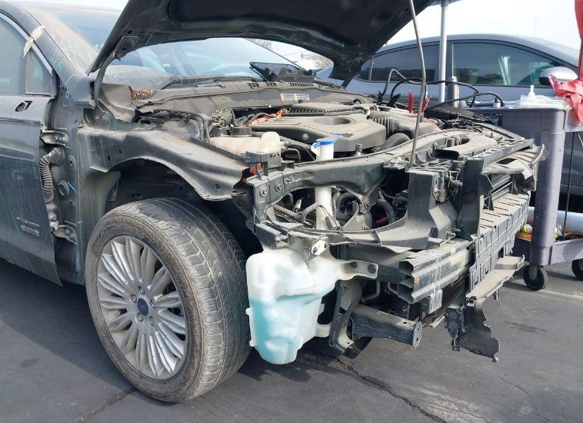 Photo 6 of 2015 Ford Fusion ENERGI SE LUXURY (VIN 3FA6P0PU2FR173662)