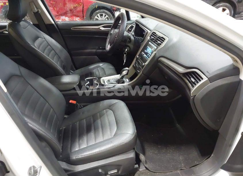 Photo 5 of 2016 Ford Fusion ENERGI SE LUXURY (VIN 3FA6P0PU2GR182394)