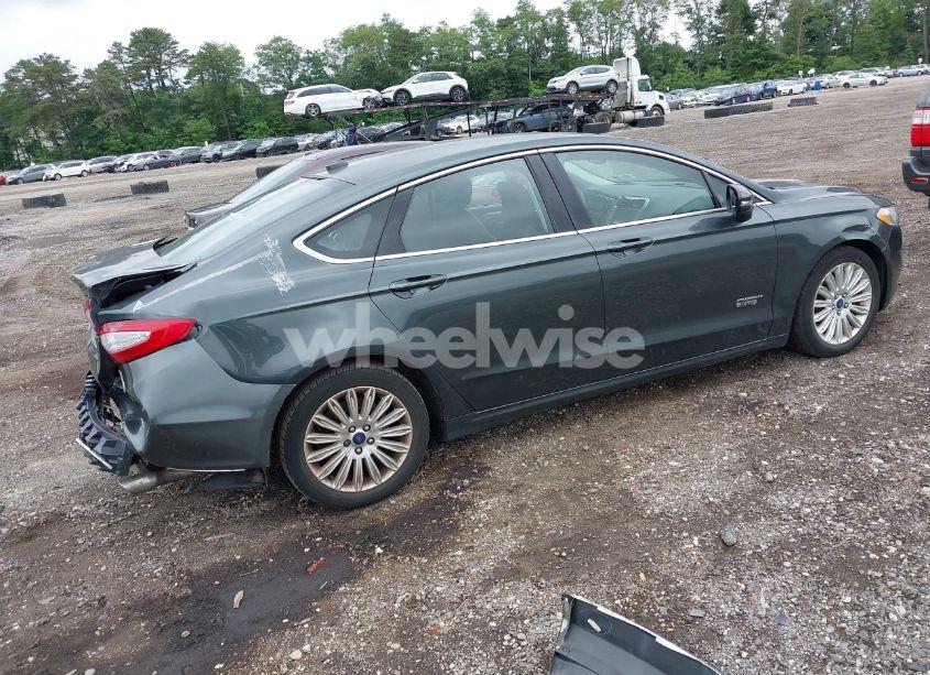 Photo 4 of 2016 Ford Fusion ENERGI SE LUXURY (VIN 3FA6P0PU2GR189295)