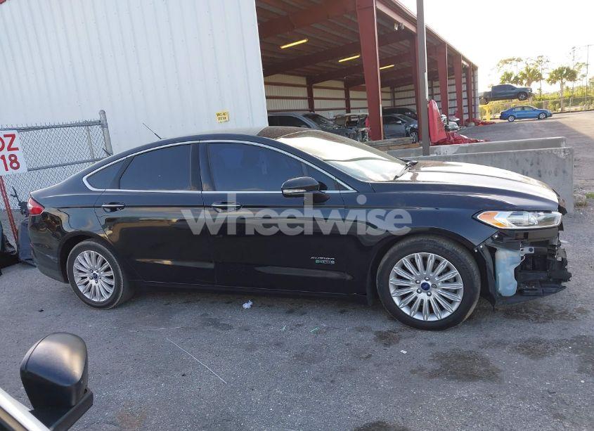 Photo 13 of 2016 Ford Fusion ENERGI SE LUXURY (VIN 3FA6P0PU2GR295679)