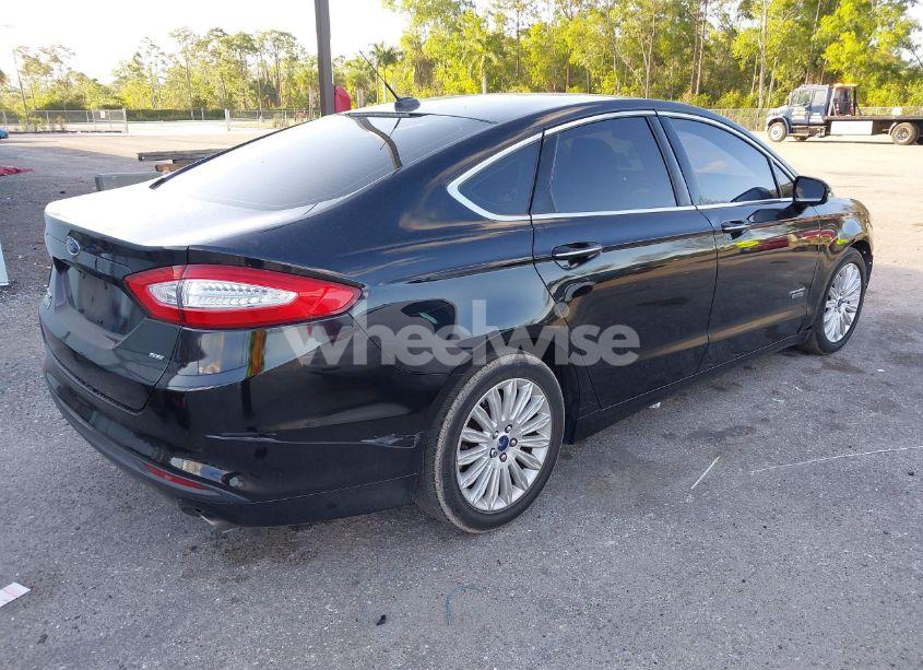 Photo 4 of 2016 Ford Fusion ENERGI SE LUXURY (VIN 3FA6P0PU2GR295679)