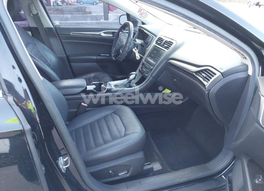 Photo 5 of 2016 Ford Fusion ENERGI SE LUXURY (VIN 3FA6P0PU2GR295679)