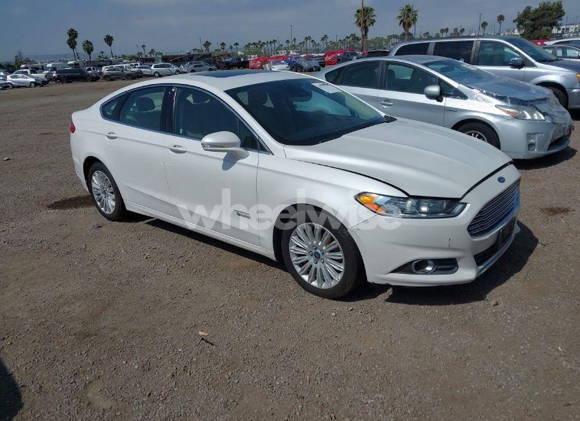 2013 Ford Fusion ENERGI SE LUXURY (VIN 3FA6P0PU3DR260452) main photo