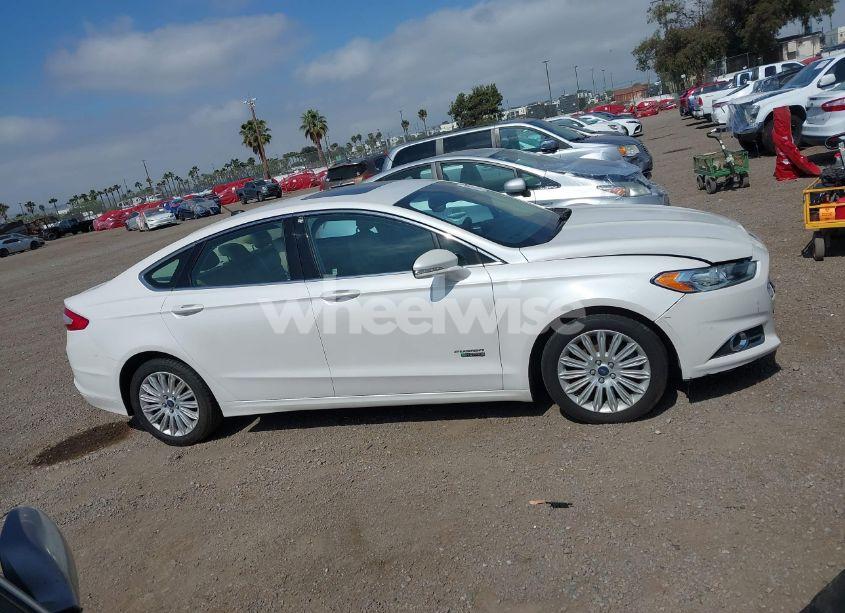 Photo 13 of 2013 Ford Fusion ENERGI SE LUXURY (VIN 3FA6P0PU3DR260452)