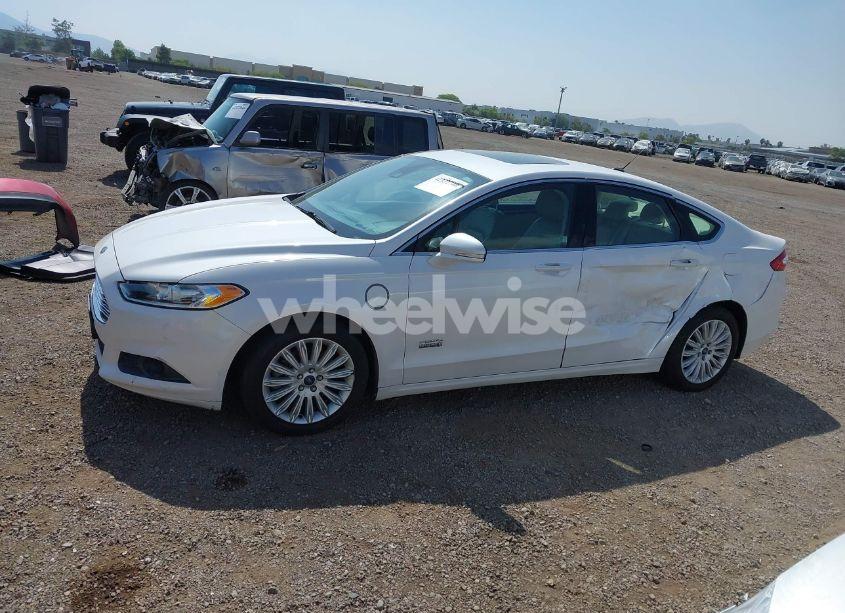 Photo 14 of 2013 Ford Fusion ENERGI SE LUXURY (VIN 3FA6P0PU3DR260452)