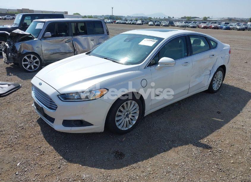 Photo 2 of 2013 Ford Fusion ENERGI SE LUXURY (VIN 3FA6P0PU3DR260452)