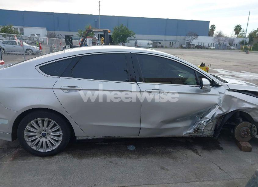 Photo 14 of 2014 Ford Fusion ENERGI SE LUXURY (VIN 3FA6P0PU3ER227663)