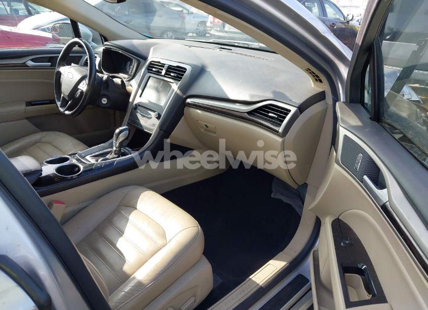 Photo 5 of 2013 Ford Fusion ENERGI SE LUXURY (VIN 3FA6P0PU4DR299969)