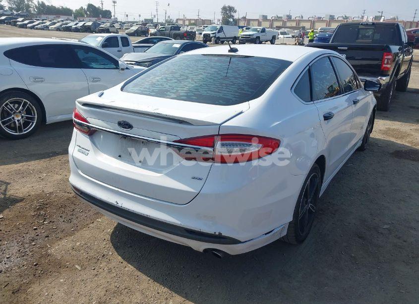 Photo 4 of 2014 Ford Fusion ENERGI SE LUXURY (VIN 3FA6P0PU4ER357080)