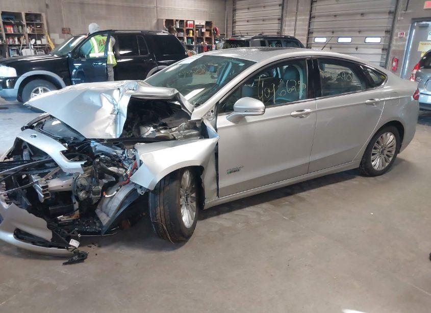 Photo 2 of 2014 Ford Fusion ENERGI SE LUXURY (VIN 3FA6P0PU5ER266223)