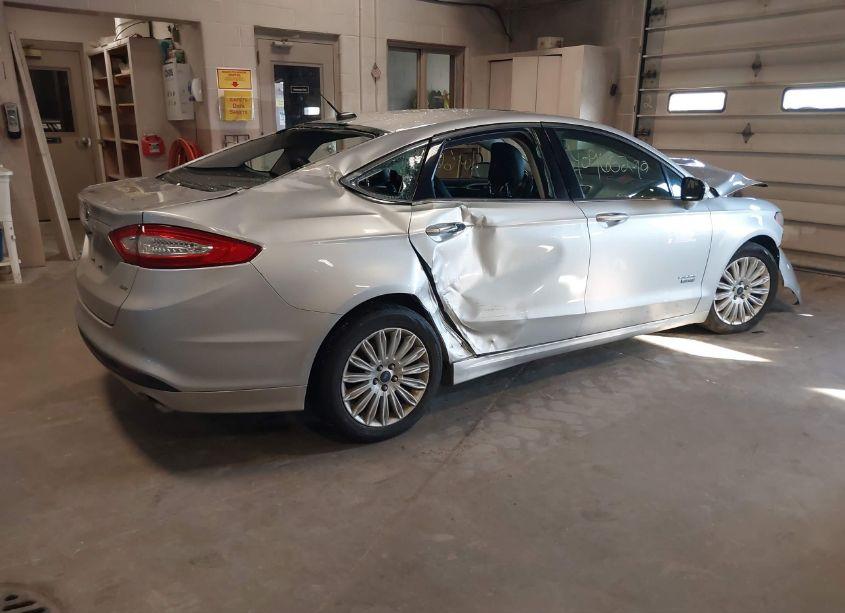 Photo 4 of 2014 Ford Fusion ENERGI SE LUXURY (VIN 3FA6P0PU5ER266223)