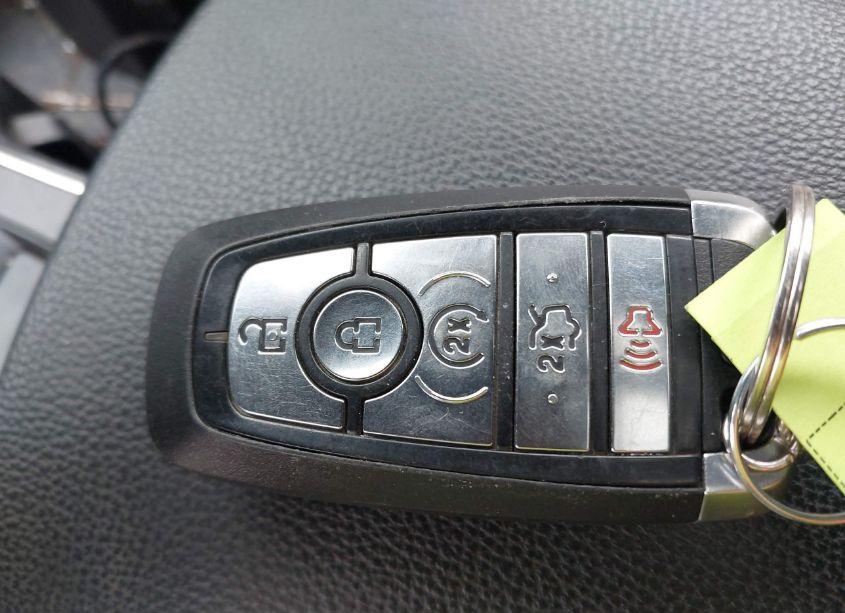 Photo 11 of 2017 Ford Fusion ENERGI SE LUXURY (VIN 3FA6P0PU5HR289196)