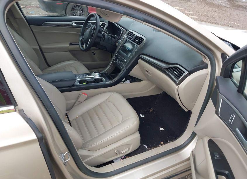 Photo 5 of 2017 Ford Fusion ENERGI SE LUXURY (VIN 3FA6P0PU5HR289196)