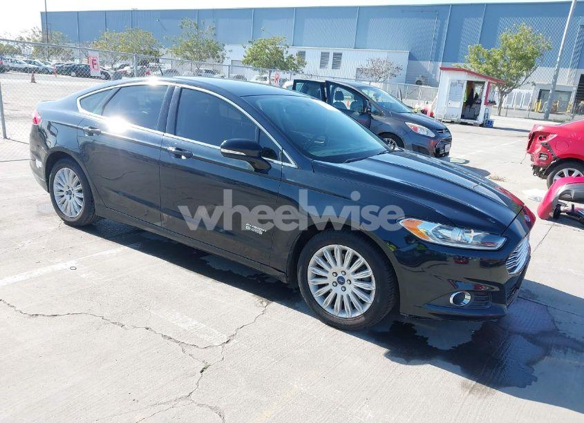 2014 Ford Fusion ENERGI SE LUXURY (VIN 3FA6P0PU6ER378674) main photo