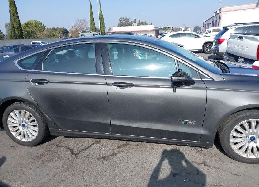 Photo 13 of 2015 Ford Fusion ENERGI SE LUXURY (VIN 3FA6P0PU6FR253403)