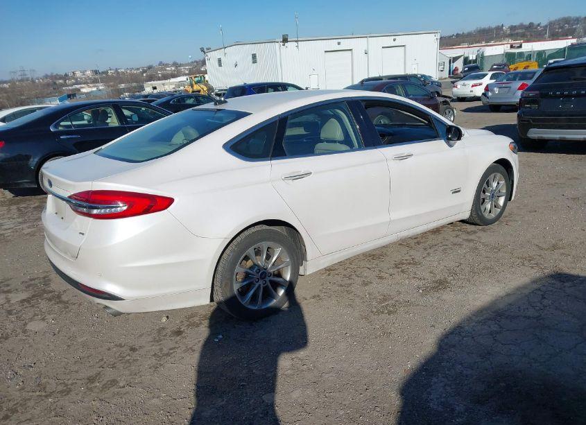 Photo 4 of 2017 Ford Fusion ENERGI SE LUXURY (VIN 3FA6P0PU6HR265019)