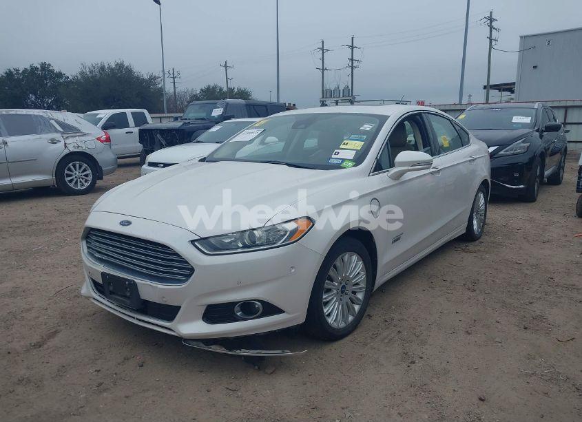Photo 2 of 2014 Ford Fusion ENERGI SE LUXURY (VIN 3FA6P0PU7ER136363)