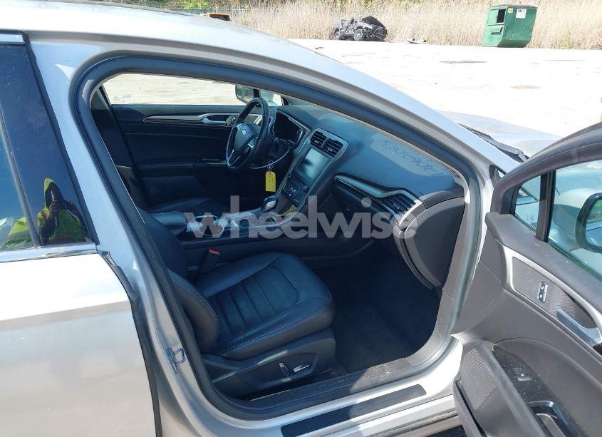 Photo 5 of 2016 Ford Fusion ENERGI SE LUXURY (VIN 3FA6P0PU8GR273122)