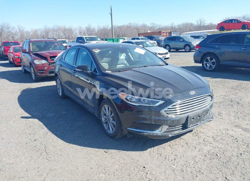 2018 Ford Fusion ENERGI SE LUXURY (VIN 3FA6P0PU8JR152890) main photo