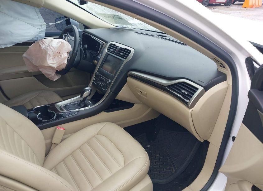 Photo 5 of 2016 Ford Fusion ENERGI SE LUXURY (VIN 3FA6P0PU9GR393902)