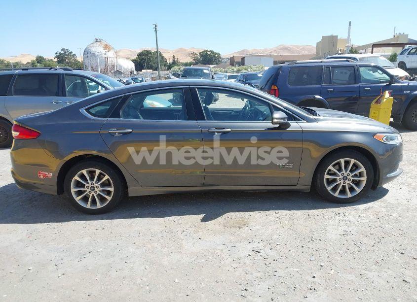 Photo 13 of 2018 Ford Fusion ENERGI SE LUXURY (VIN 3FA6P0PU9JR111278)